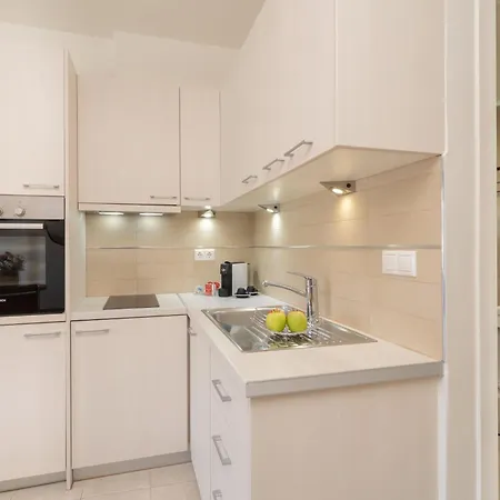 Argostοli Bay Ex Rouchotas Apartahotel