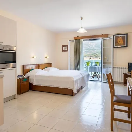 Argostοli Bay Ex Rouchotas Aparthotel